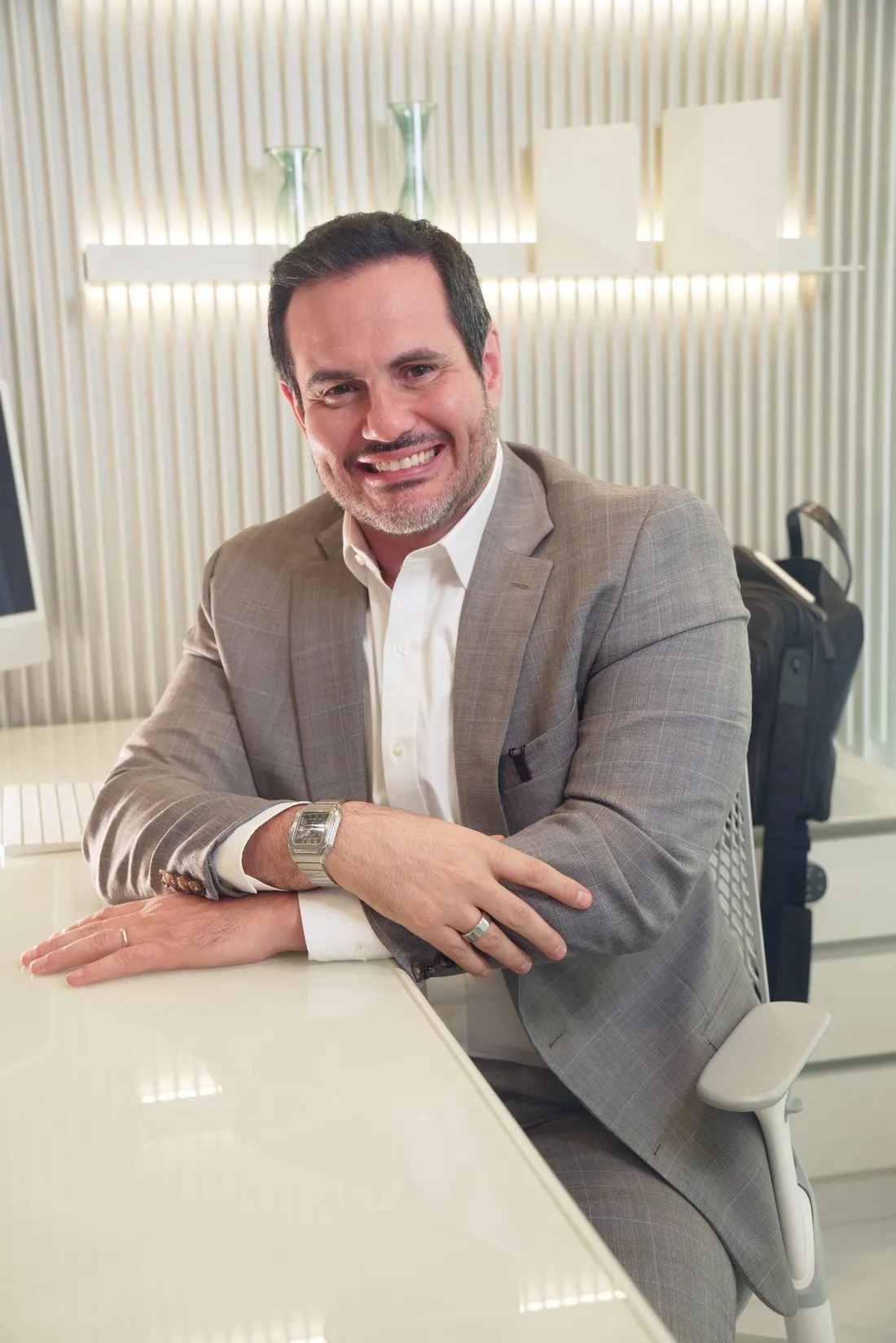 Dr. André Baraldo no consultório da AB Clinic, Higienópolis, São Paulo